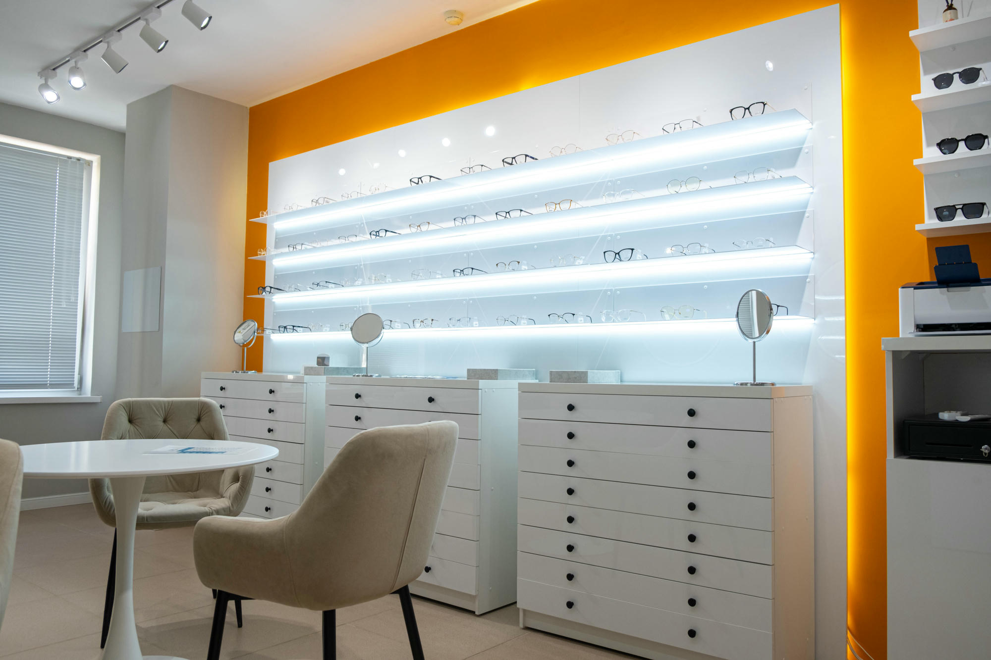 Магазин LOOV в городе Якутск